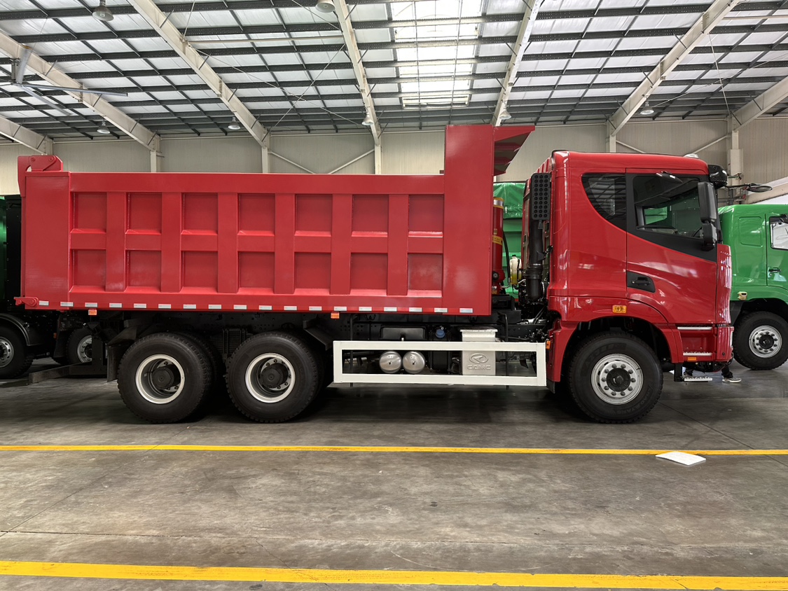 6×4 Dump Truck